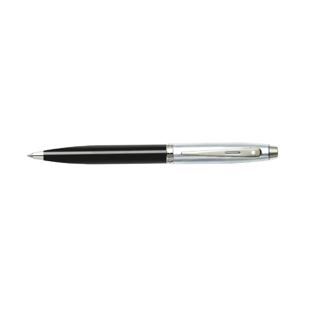 Sheaffer® Gift Set ft. Glossy Black S100 9313 Ballpoint Pen with Chrome Trim and Medium Notebook